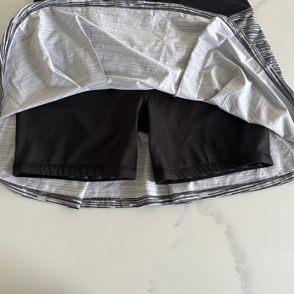 LL Bean Skort Size Small with Back Zipper - Picture 2 of 9